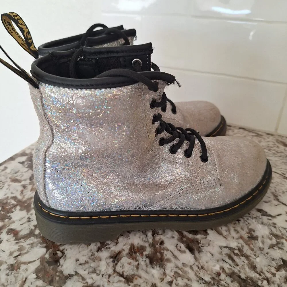 Dr. Martens Airwair  1460 CRINKLE METALLIC LACE UP BOOTS size‎ 3 US/34 EU